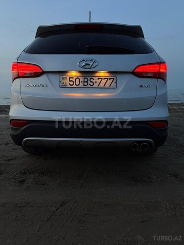 Hyundai Santa Fe-8