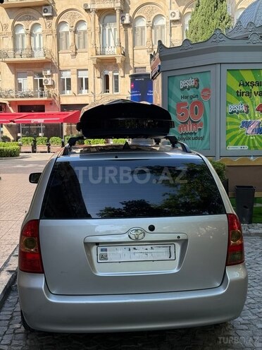 Toyota Corolla 2006, 267,000 km - 1.4 l - Bakı