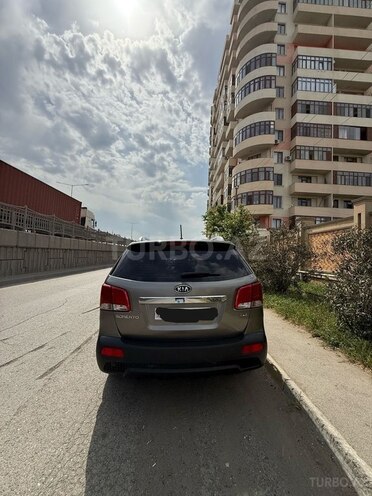 Kia Sorento-2