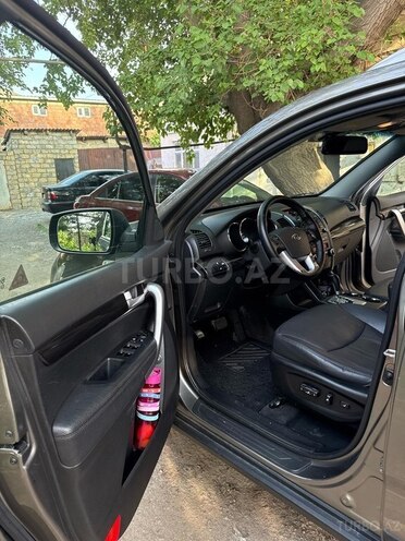 Kia Sorento-5