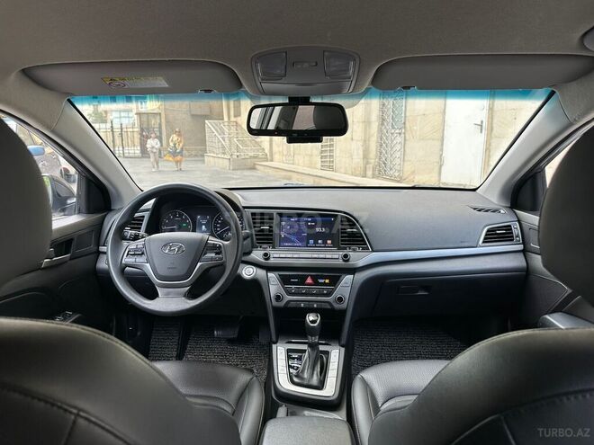 Hyundai Avante 2017, 143,000 km - 1.6 л - Bakı