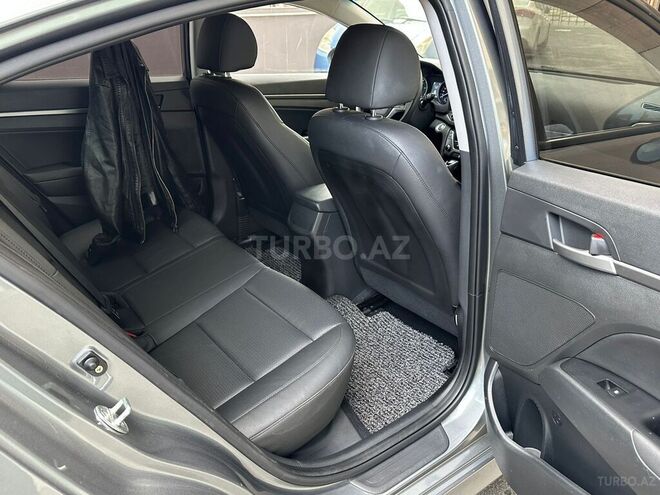 Hyundai Avante 2017, 143,000 km - 1.6 л - Bakı