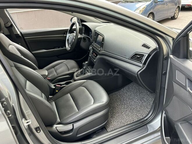 Hyundai Avante 2017, 143,000 km - 1.6 л - Bakı