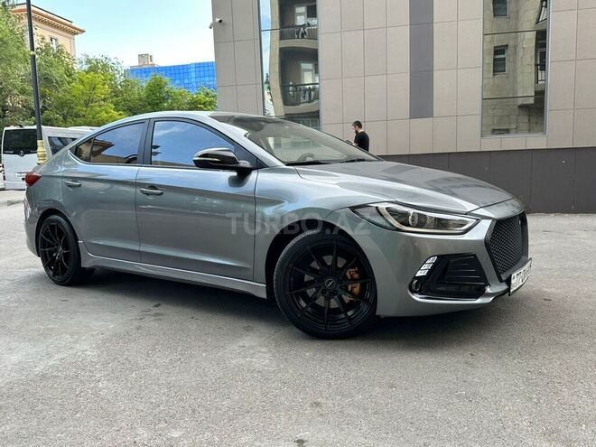 Hyundai Avante 2017, 143,000 km - 1.6 л - Bakı