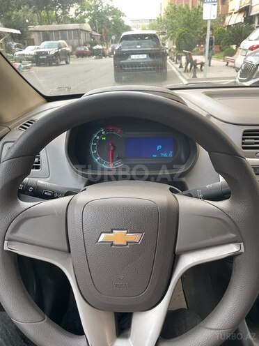 Chevrolet Cobalt-7