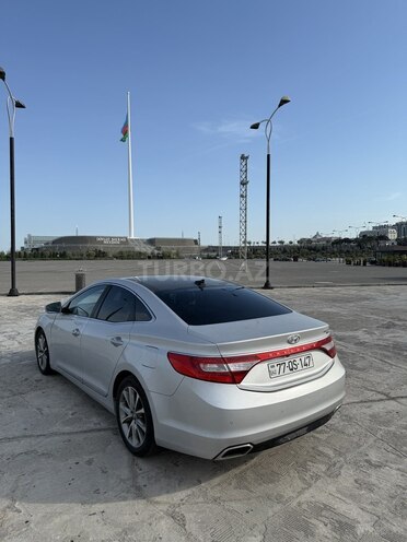 Hyundai Grandeur-4