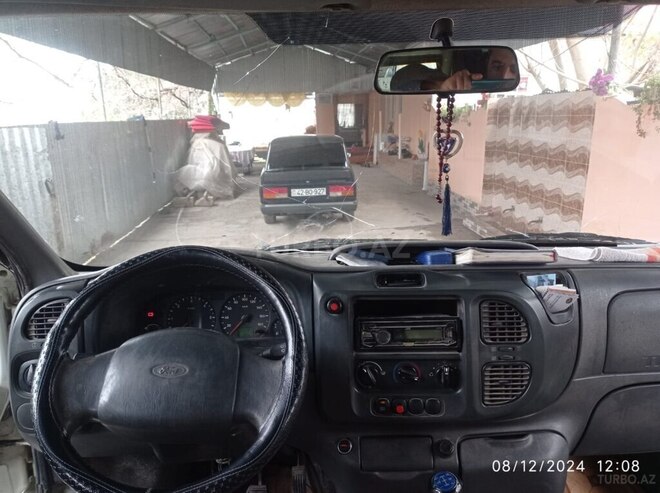 Ford Transit 2006, 123,185 km - 2.4 л - Saatlı