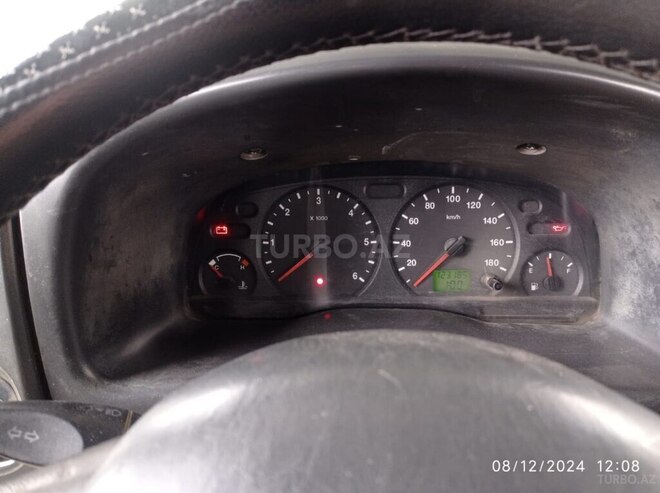 Ford Transit 2006, 123,185 km - 2.4 л - Saatlı