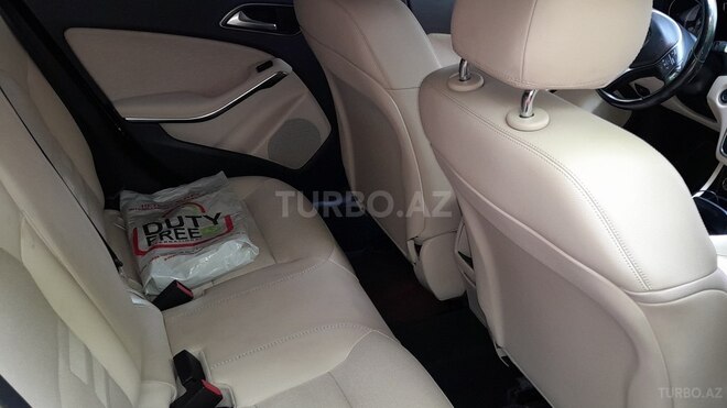 Mercedes GLA 250 4MATIC 2014, 70,000 km - 2.0 l - Bakı