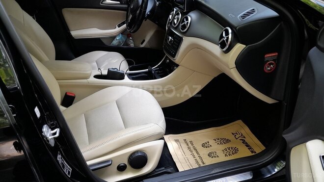 Mercedes GLA 250 4MATIC 2014, 70,000 km - 2.0 l - Bakı