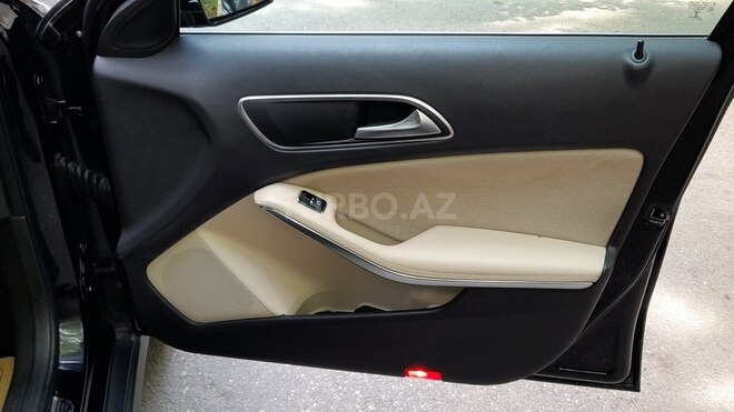 Mercedes GLA 250 4MATIC 2014, 70,000 km - 2.0 l - Bakı