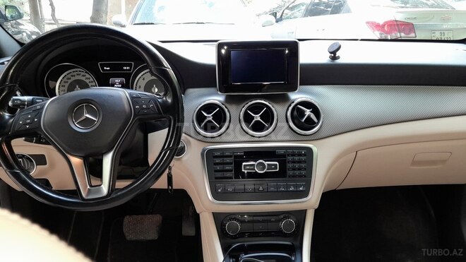 Mercedes GLA 250 4MATIC 2014, 70,000 km - 2.0 l - Bakı