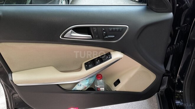 Mercedes GLA 250 4MATIC 2014, 70,000 km - 2.0 l - Bakı