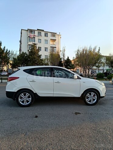 Hyundai ix35 2011, 220,000 km - 2.0 l - Bakı
