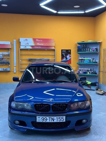 BMW 320-1