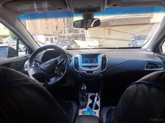Chevrolet Cruze-6