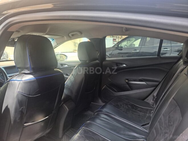 Chevrolet Cruze-7