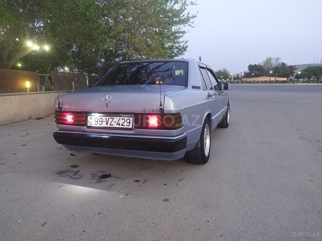 Mercedes 190 1991, 300,000 km - 2.0 л - Şirvan