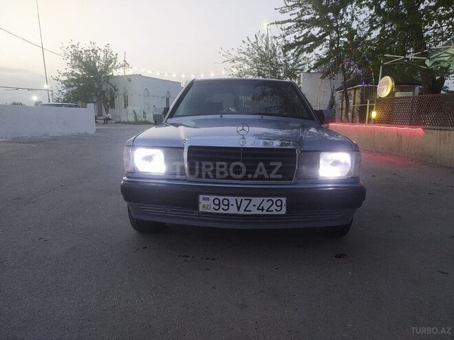 Mercedes 190 1991, 300,000 km - 2.0 л - Şirvan