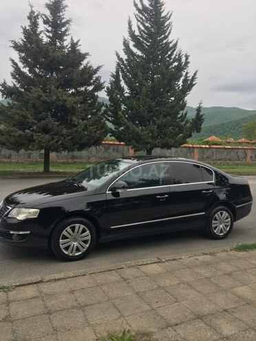 Volkswagen Passat 2008, 251,000 km - 1.8 l - Qax