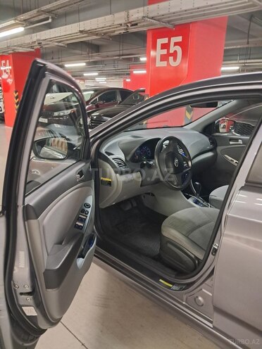 Hyundai Accent 2016, 115,173 km - 1.6 l - Gəncə