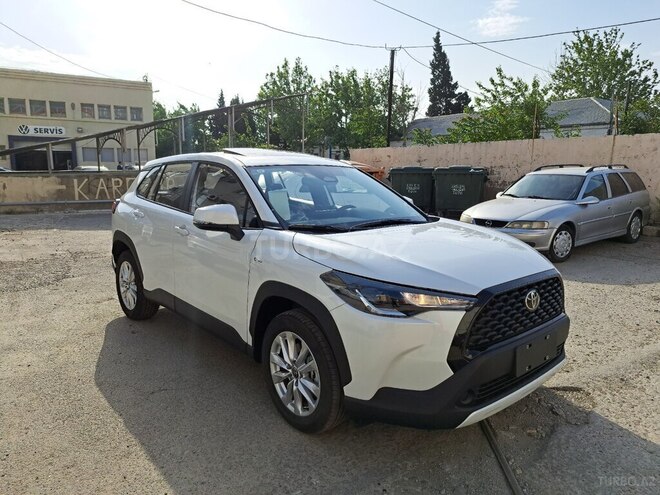 Toyota Corolla Cross 2025, 0 km - 2.0 л - Bakı