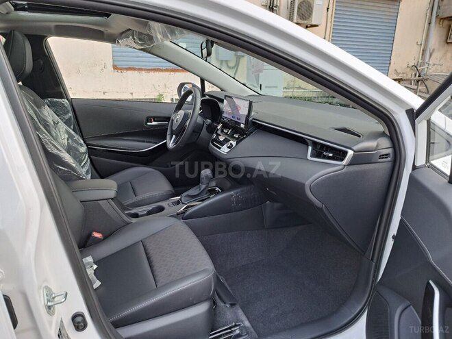 Toyota Corolla Cross 2025, 0 km - 2.0 л - Bakı
