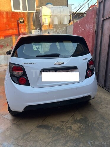 Chevrolet Aveo-3
