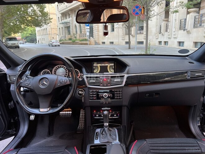 Mercedes E 250 2009, 131,182 km - 1.8 l - Bakı