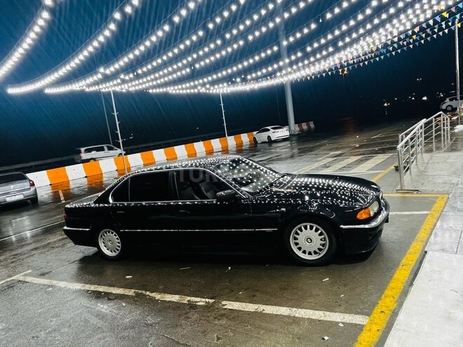 BMW 740 1998, 302,000 km - 4.4 l - Bakı