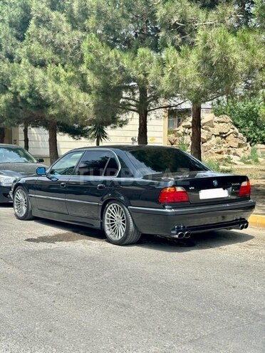 BMW 740 1998, 302,000 km - 4.4 l - Bakı