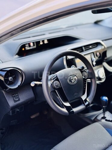 Toyota Aqua 2019, 32,000 km - 1.5 л - Bakı