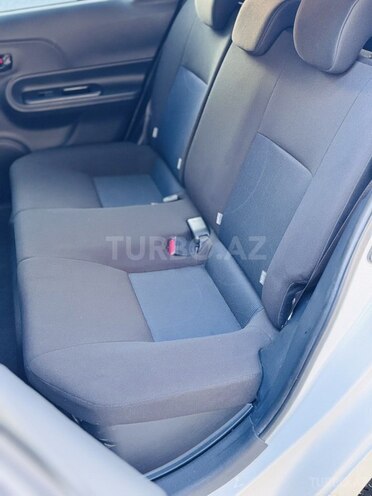 Toyota Aqua 2019, 32,000 km - 1.5 л - Bakı