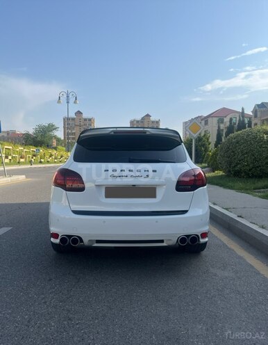 Porsche Cayenne Turbo S 2013, 158,000 km - 4.8 l - Bakı