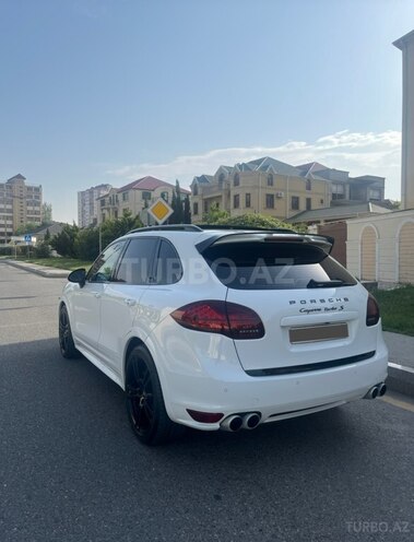 Porsche Cayenne Turbo S 2013, 158,000 km - 4.8 l - Bakı
