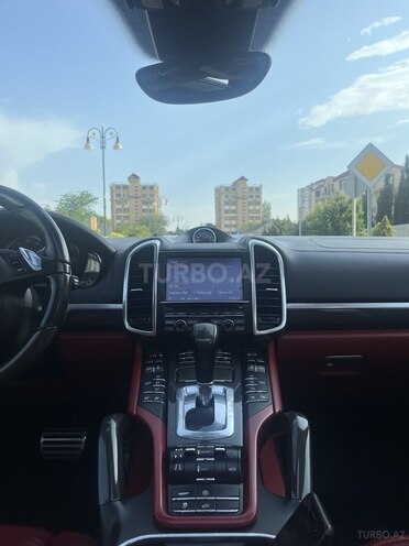 Porsche Cayenne Turbo S 2013, 158,000 km - 4.8 l - Bakı