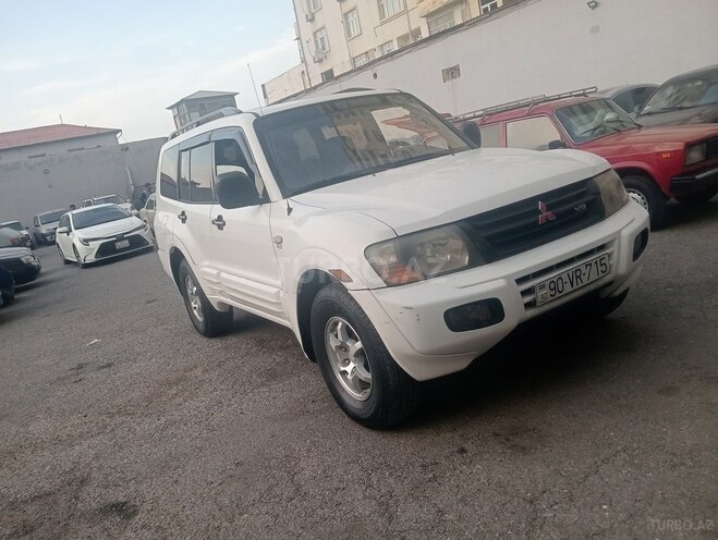 Mitsubishi Pajero 2000, 255,649 km - 3.5 l - Bakı