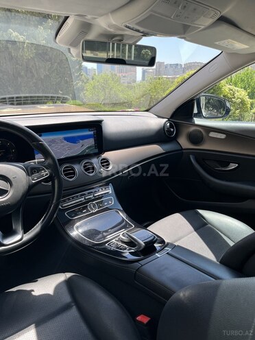 Mercedes E 220 d 2016, 249,500 km - 2.0 л - Bakı
