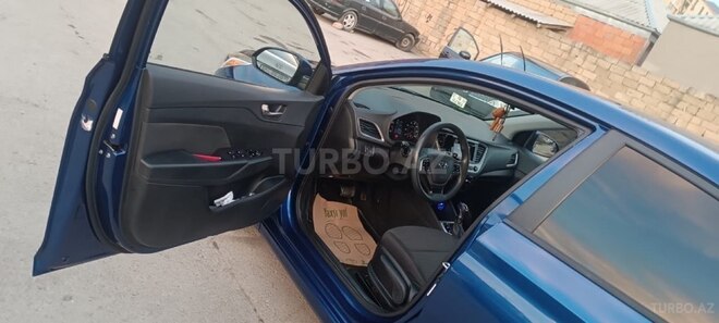 Hyundai Accent 2018, 65,000 km - 1.6 l - Bakı