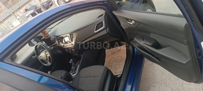 Hyundai Accent 2018, 65,000 km - 1.6 l - Bakı