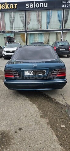 Mercedes E 270 2000, 600,000 km - 2.7 l - Bakı