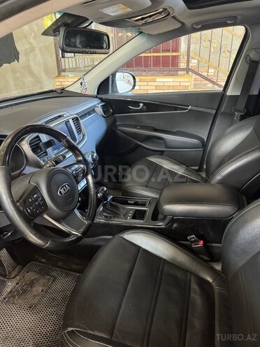 Kia Sorento-7