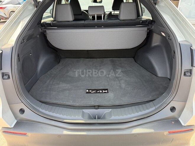 Toyota bZ4X 2023, 9,900 km - 0.0 l - Bakı