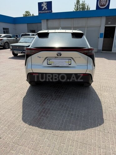 Toyota bZ4X 2023, 9,900 km - 0.0 l - Bakı
