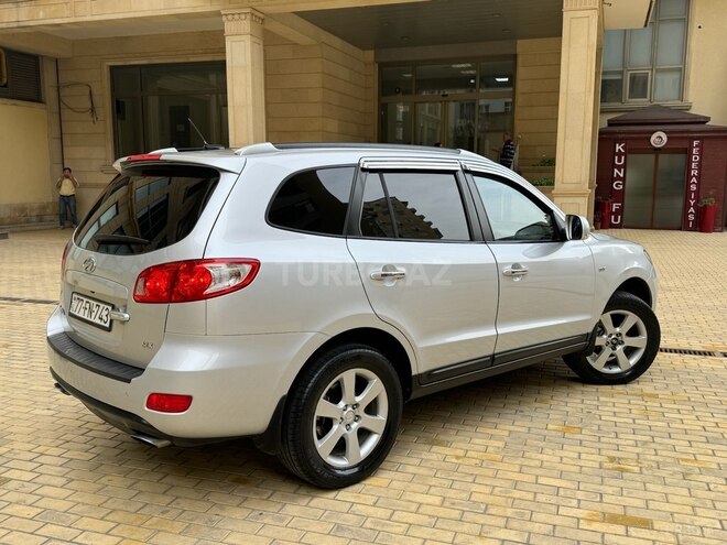Hyundai Santa Fe-6