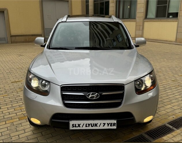 Hyundai Santa Fe-1