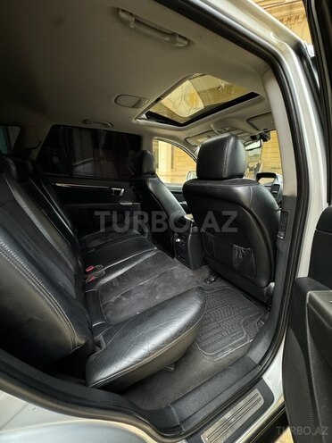 Hyundai Santa Fe-13