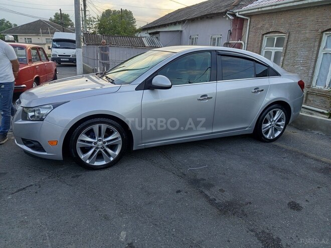 Chevrolet Cruze 2013, 201,000 km - 1.4 l - Göyçay