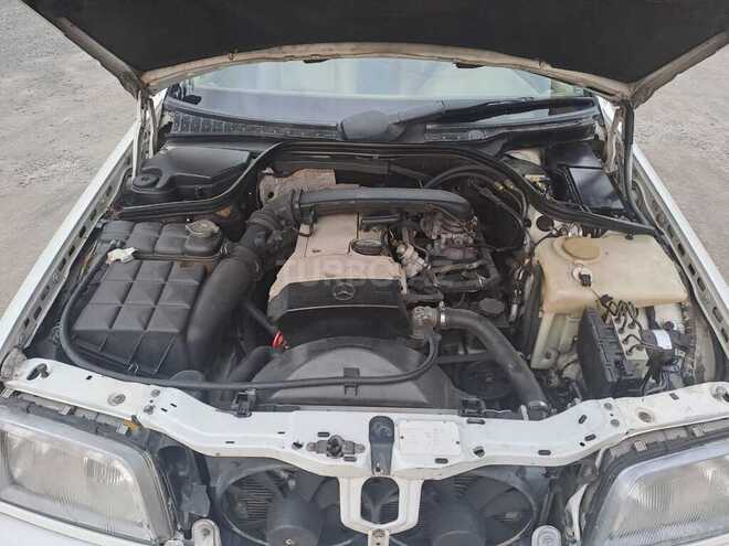 Mercedes C 230 1999, 250,000 km - 2.3 л - Bakı