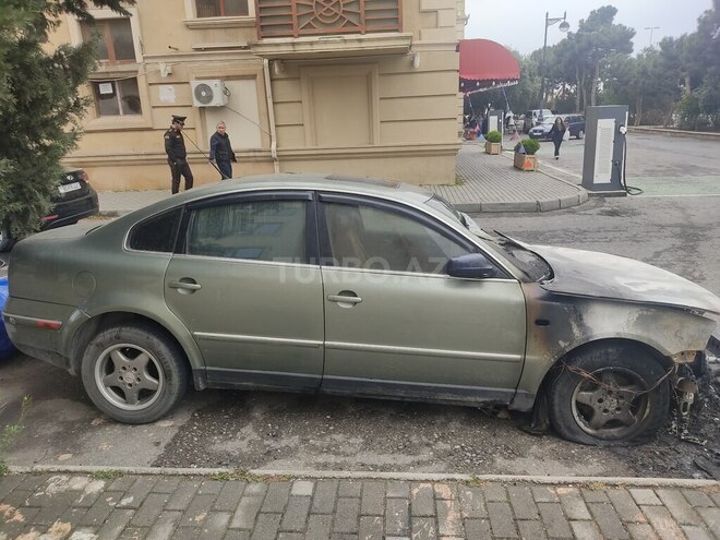 Volkswagen Passat 2003, 190,000 km - 1.8 л - Bakı